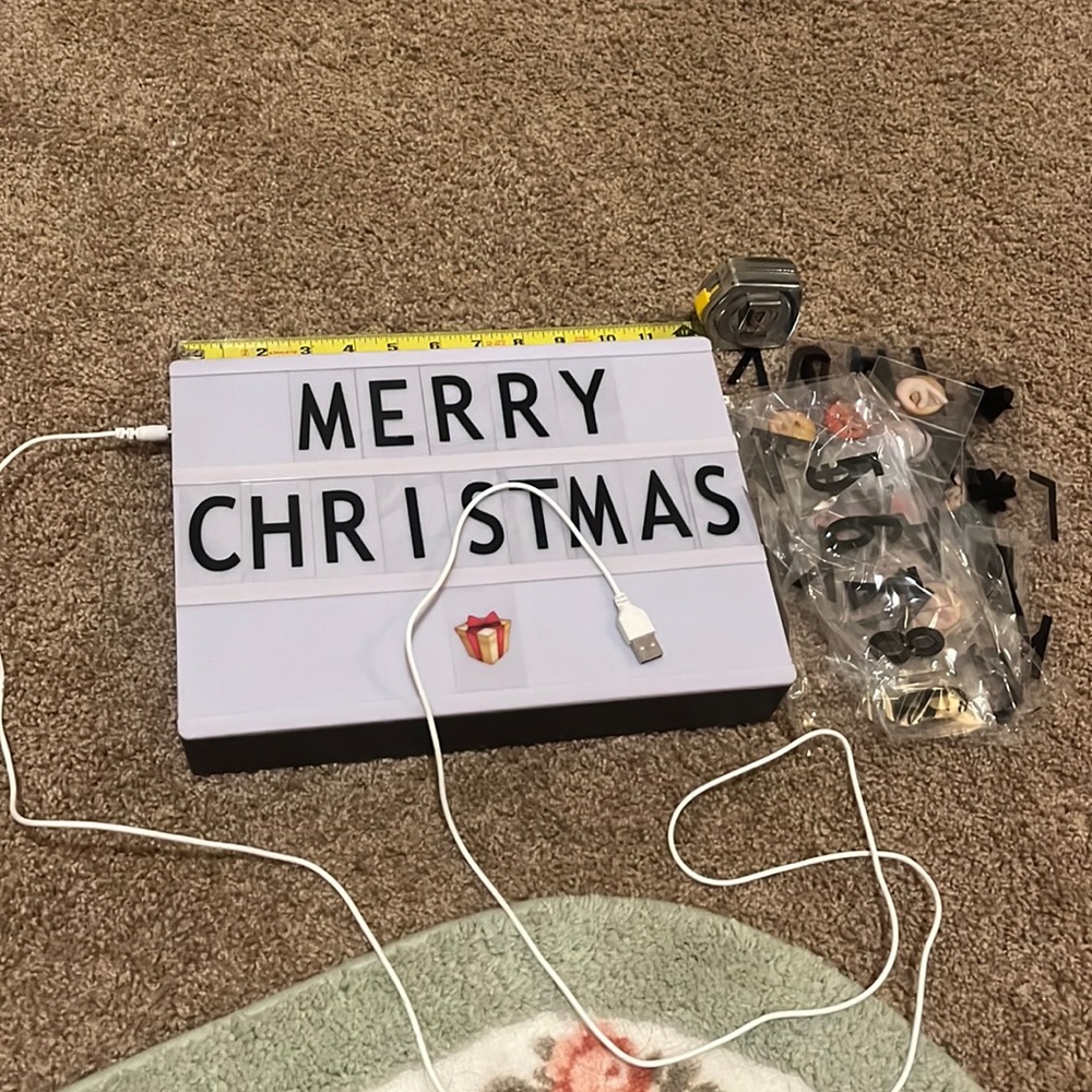 Cinematic light box comes with all 85 letters + symbols, includes USB connector